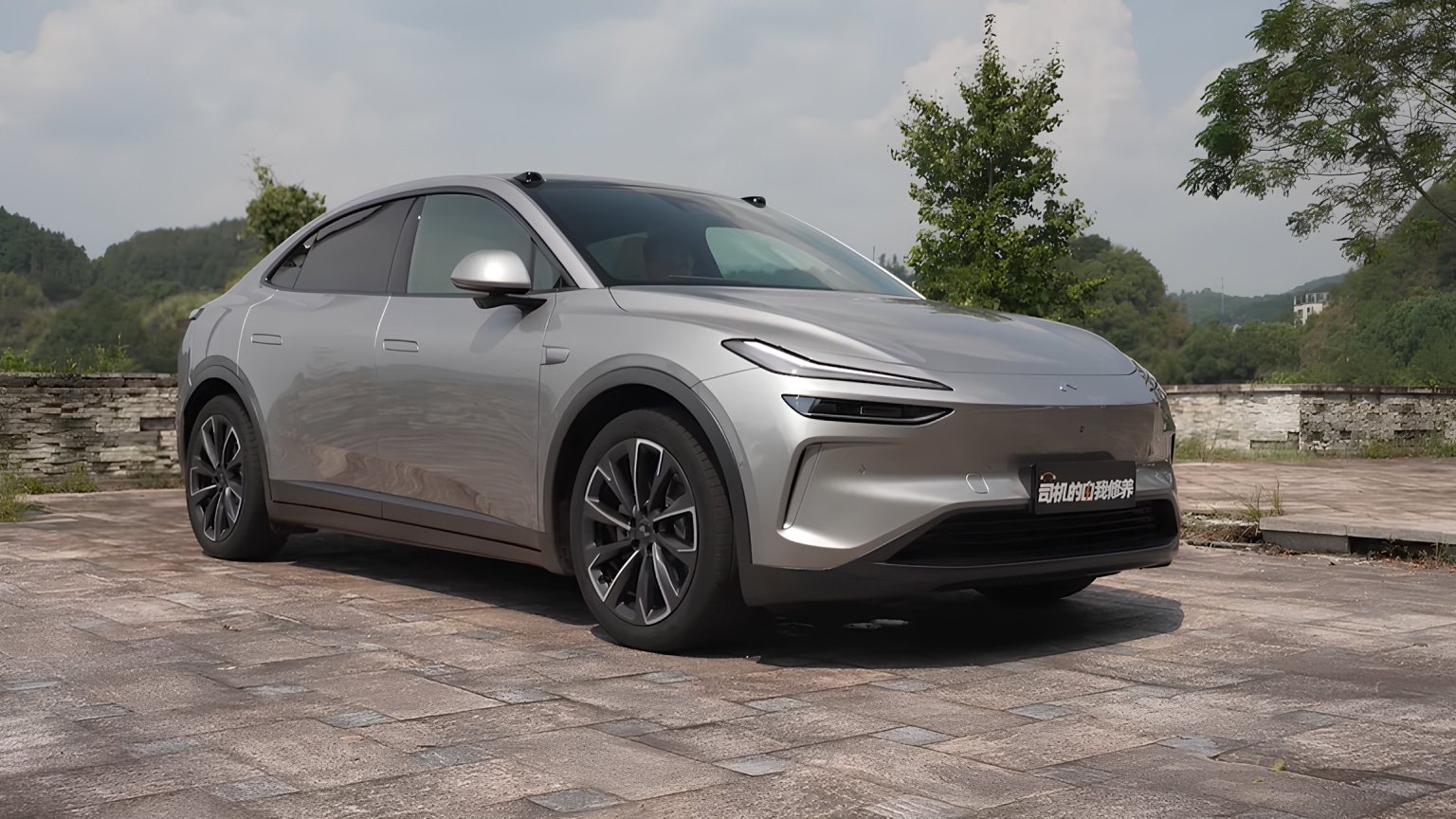 Είναι το Onvo L60 της Nio καλύτερο από το Tesla Model Y; [video]