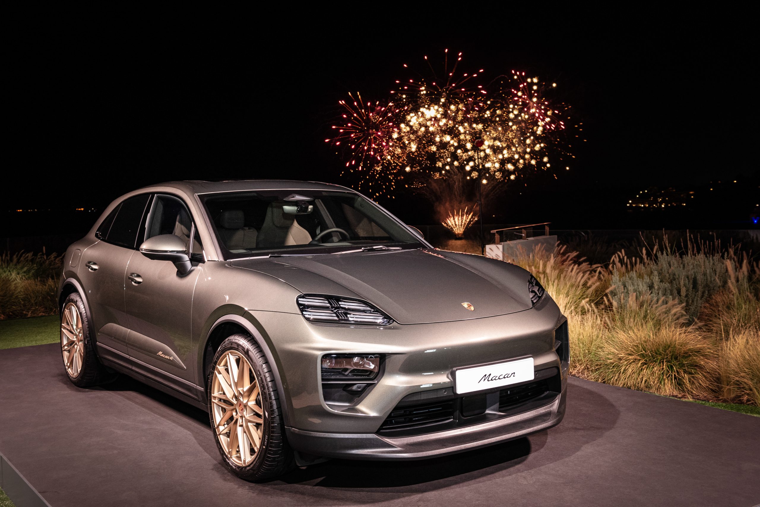 Porsche – Αποκάλυψη της νέας, ηλεκτρικής, Macan