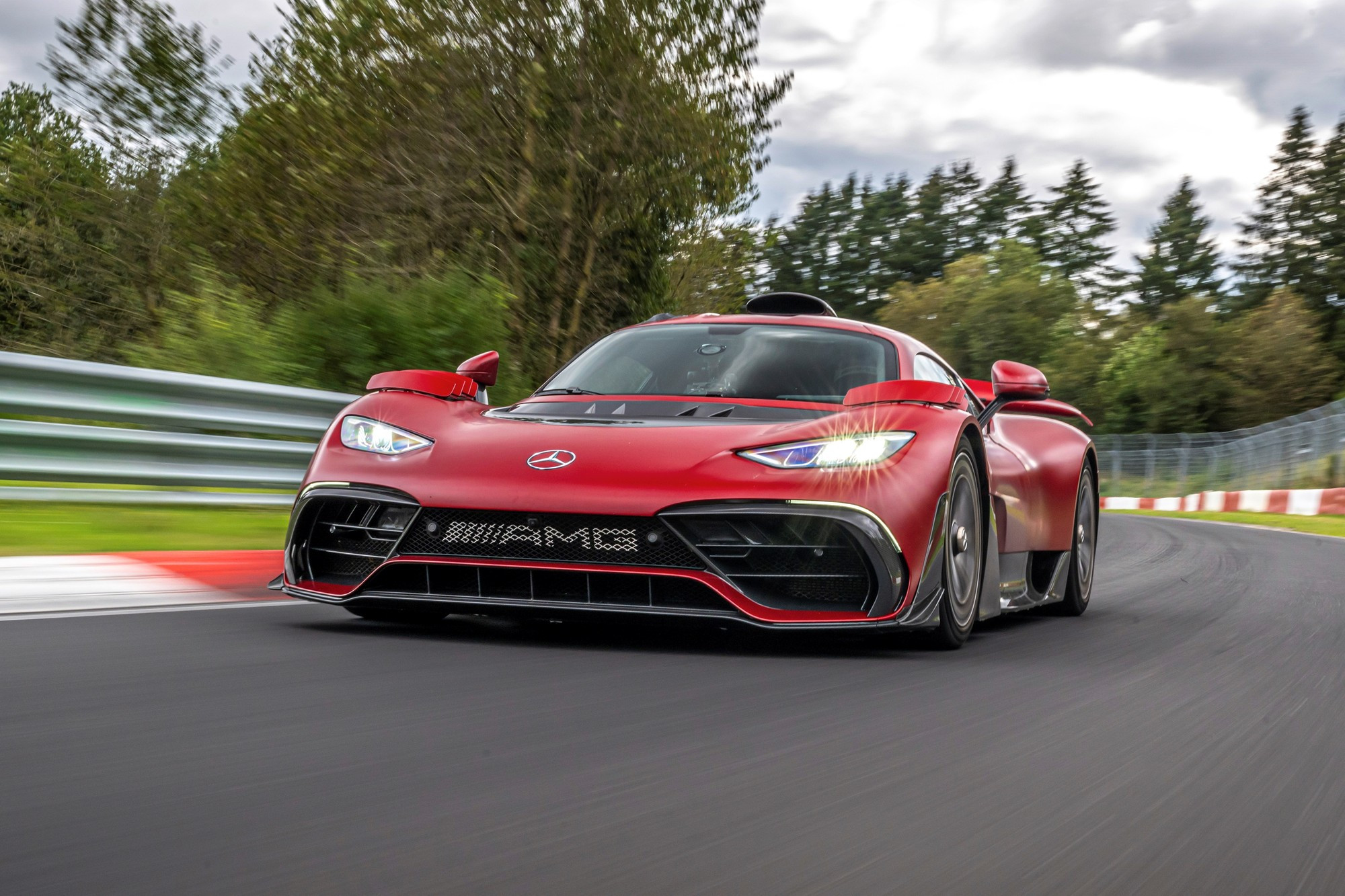 Το υβριδικό Mercedes-AMG One έκανε νέο ρεκόρ στο Nurburgring <p data-wpview-marker=