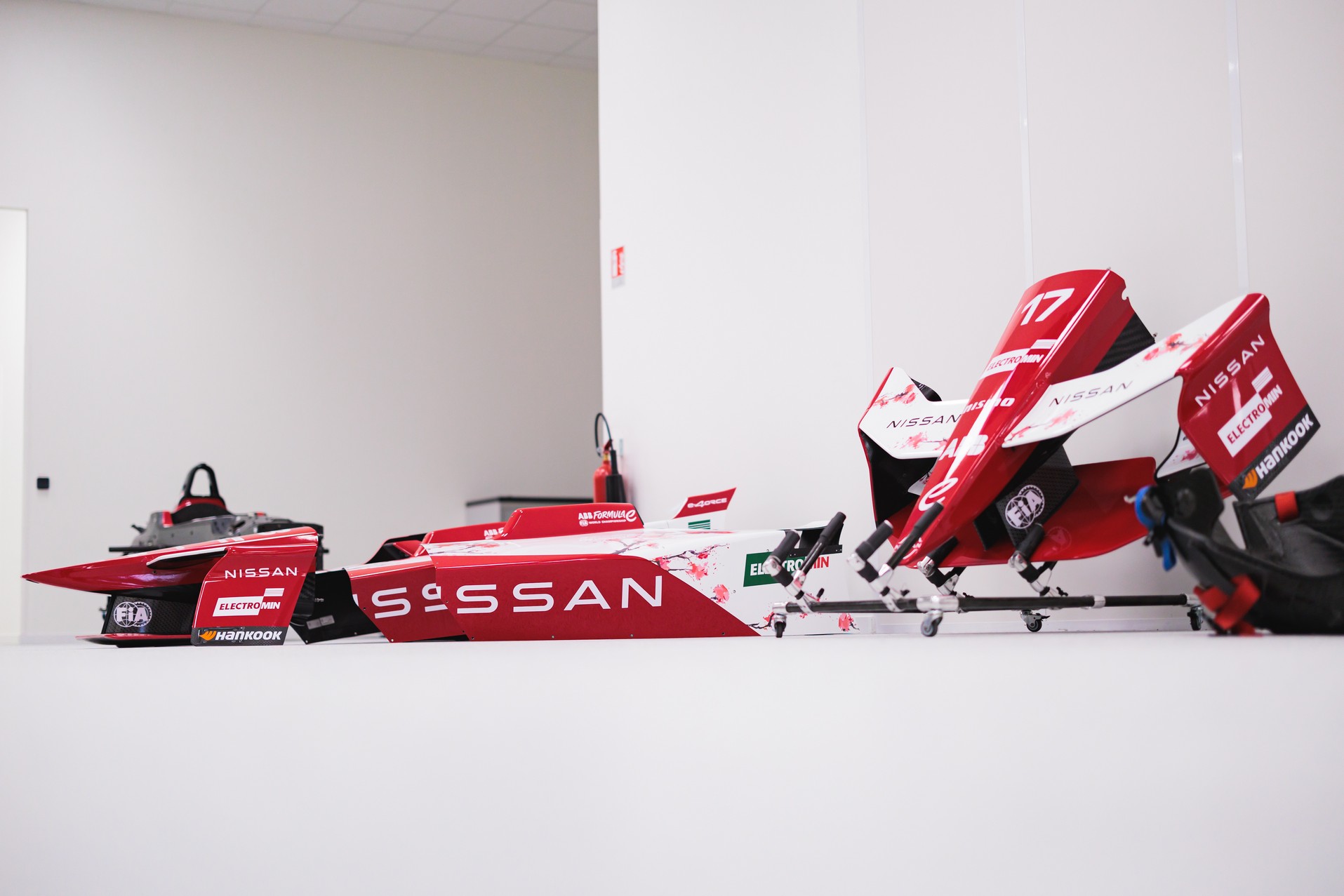 Η Ομάδα της Nissan Formula E αποκαλύπτει τα ανανεωμένα της χρώματα 