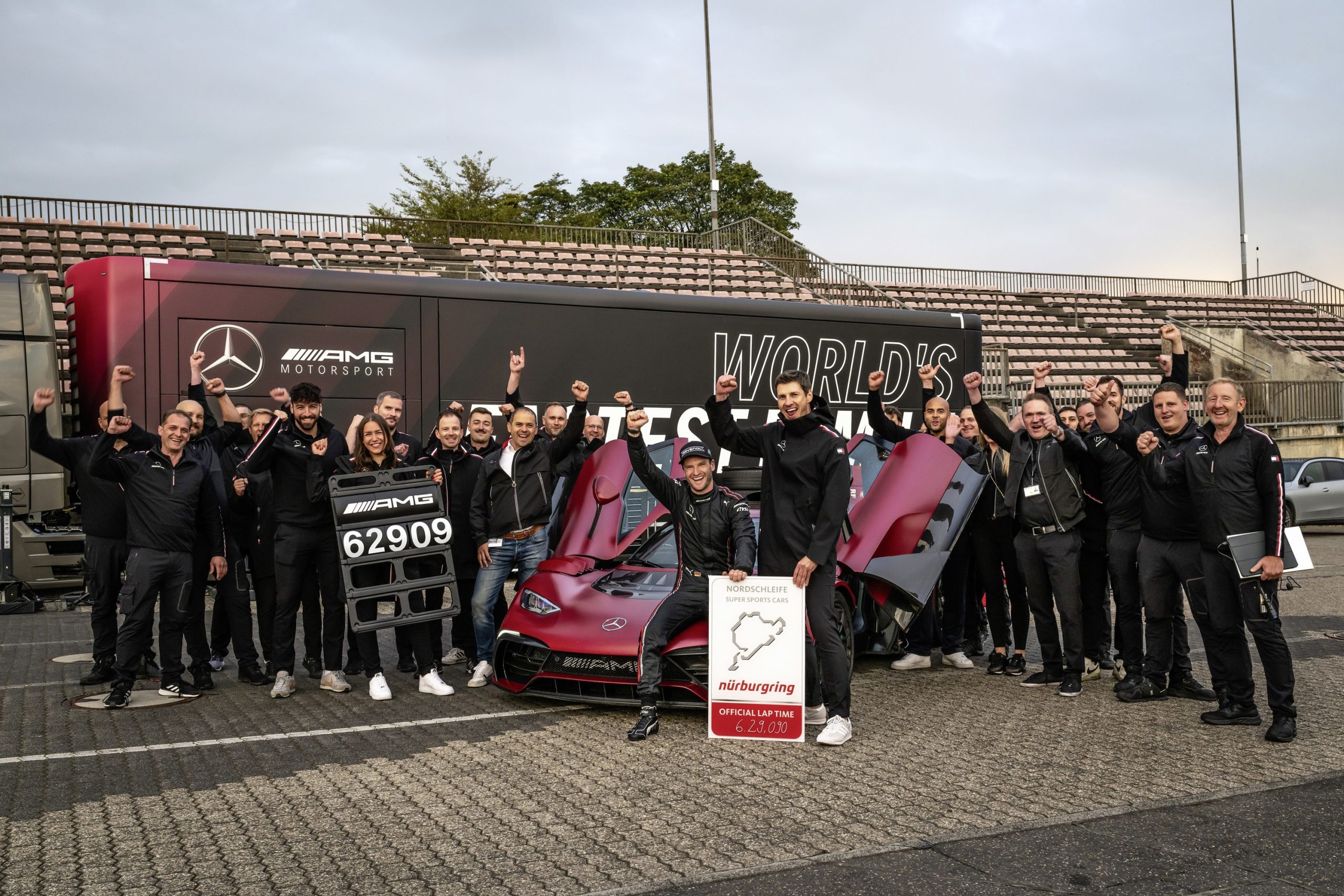 Το υβριδικό Mercedes-AMG One έκανε νέο ρεκόρ στο Nurburgring <p data-wpview-marker=