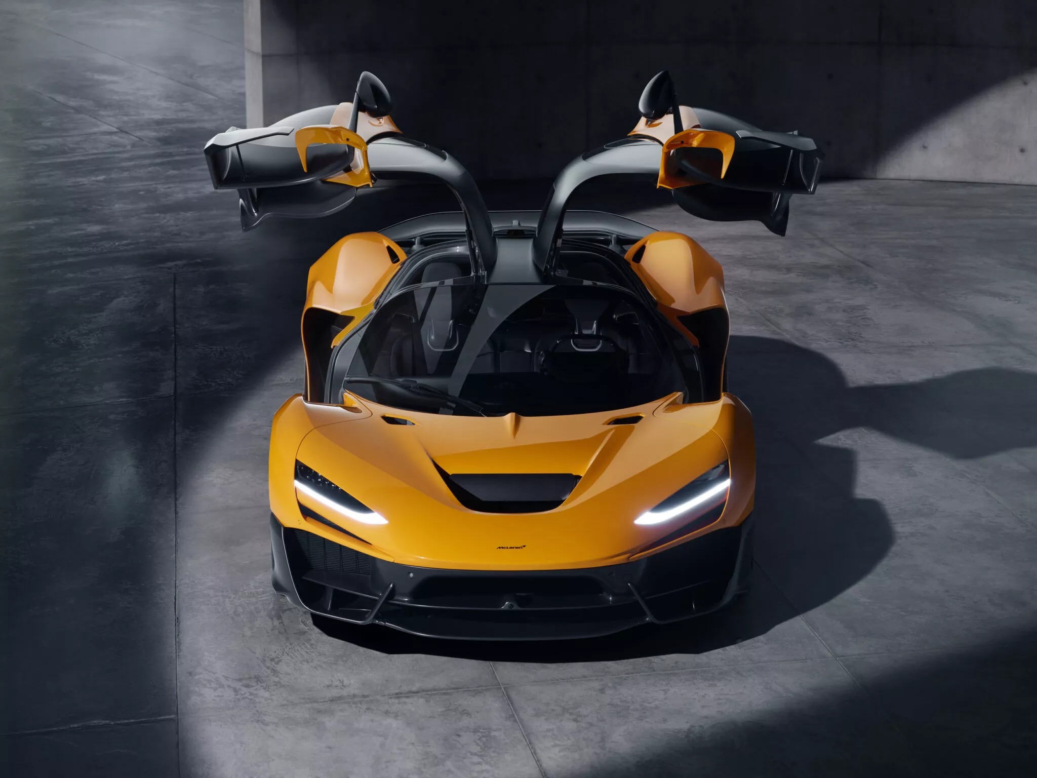 Η Hybrid McLaren W1 έχει 1275 PS και κάνει τα 0-200 σε 5,8''