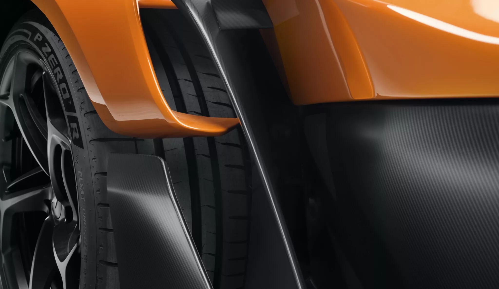 Η Hybrid McLaren W1 έχει 1275 PS και κάνει τα 0-200 σε 5,8''