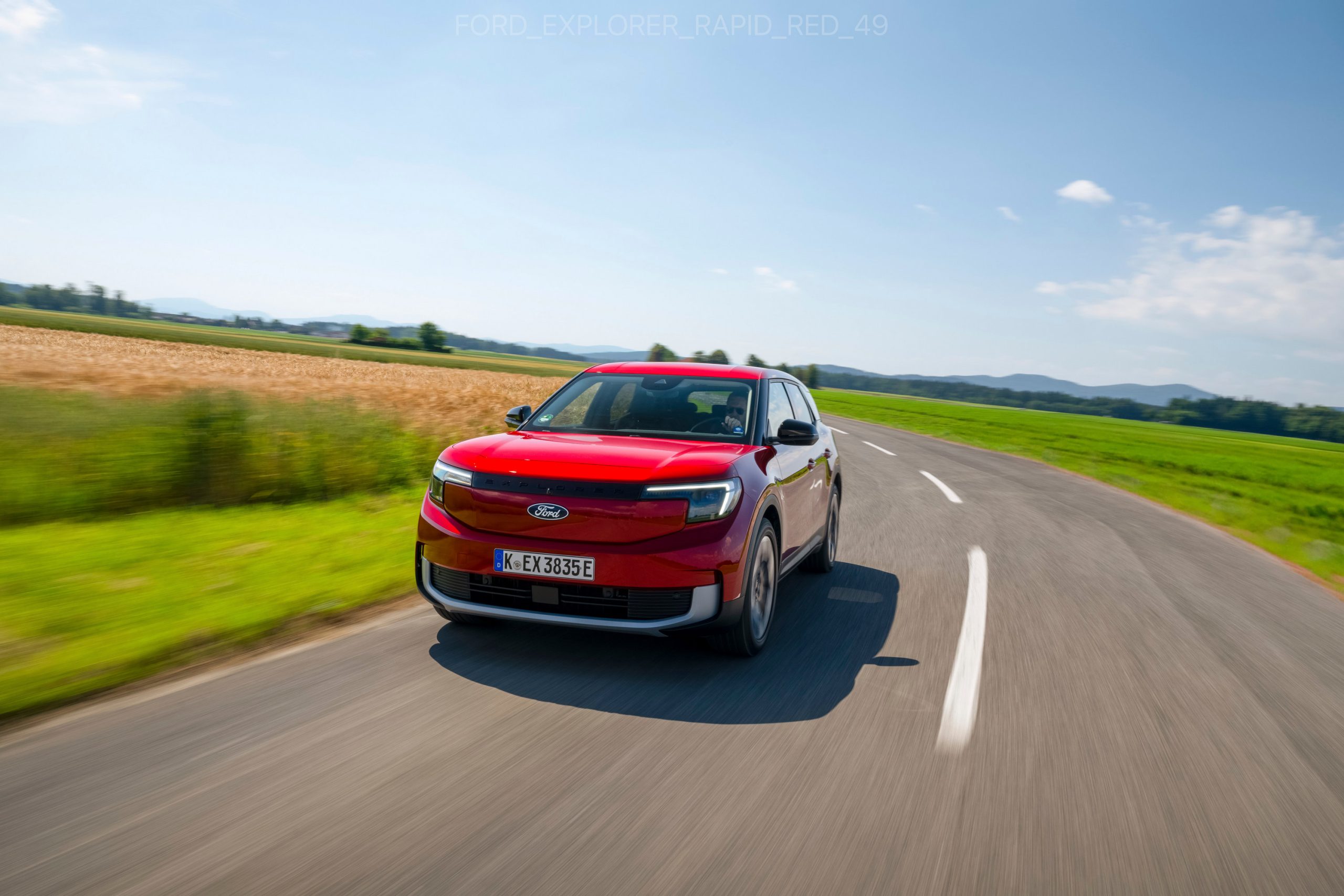 Οδηγείστε το νέο αμιγώς ηλεκτρικό Ford Explorer στο Golden Hall