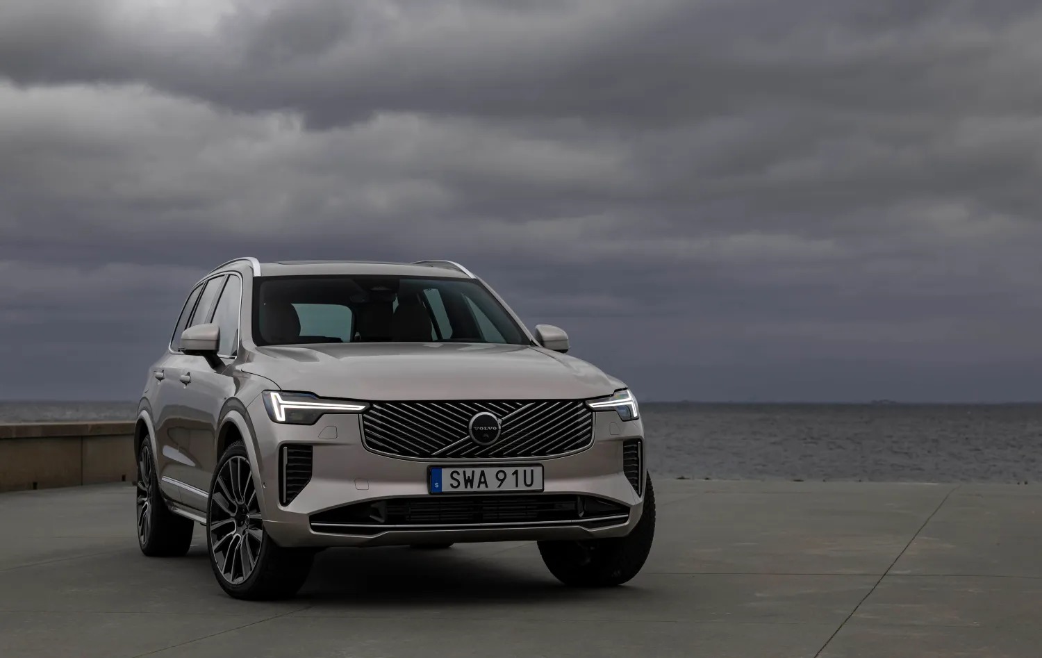 Το δημοφιλές SUV XC90 της Volvo αναβαθμίζεται πλήρως