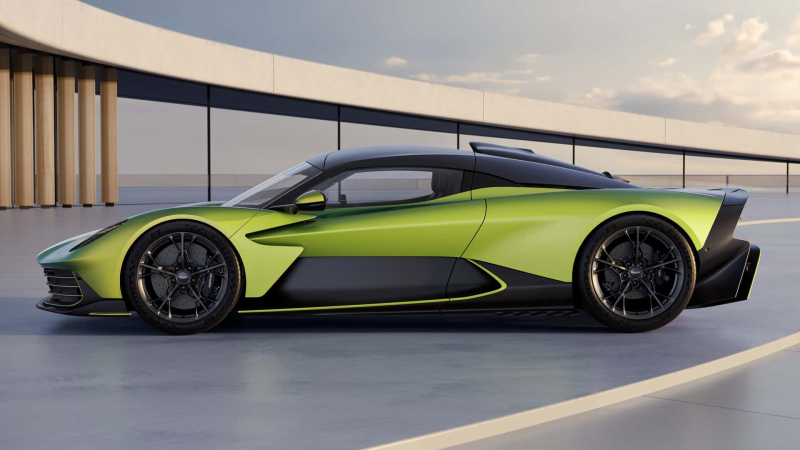 Η Aston Martin Valhalla Plug-in Hybrid έρχεται το 2025