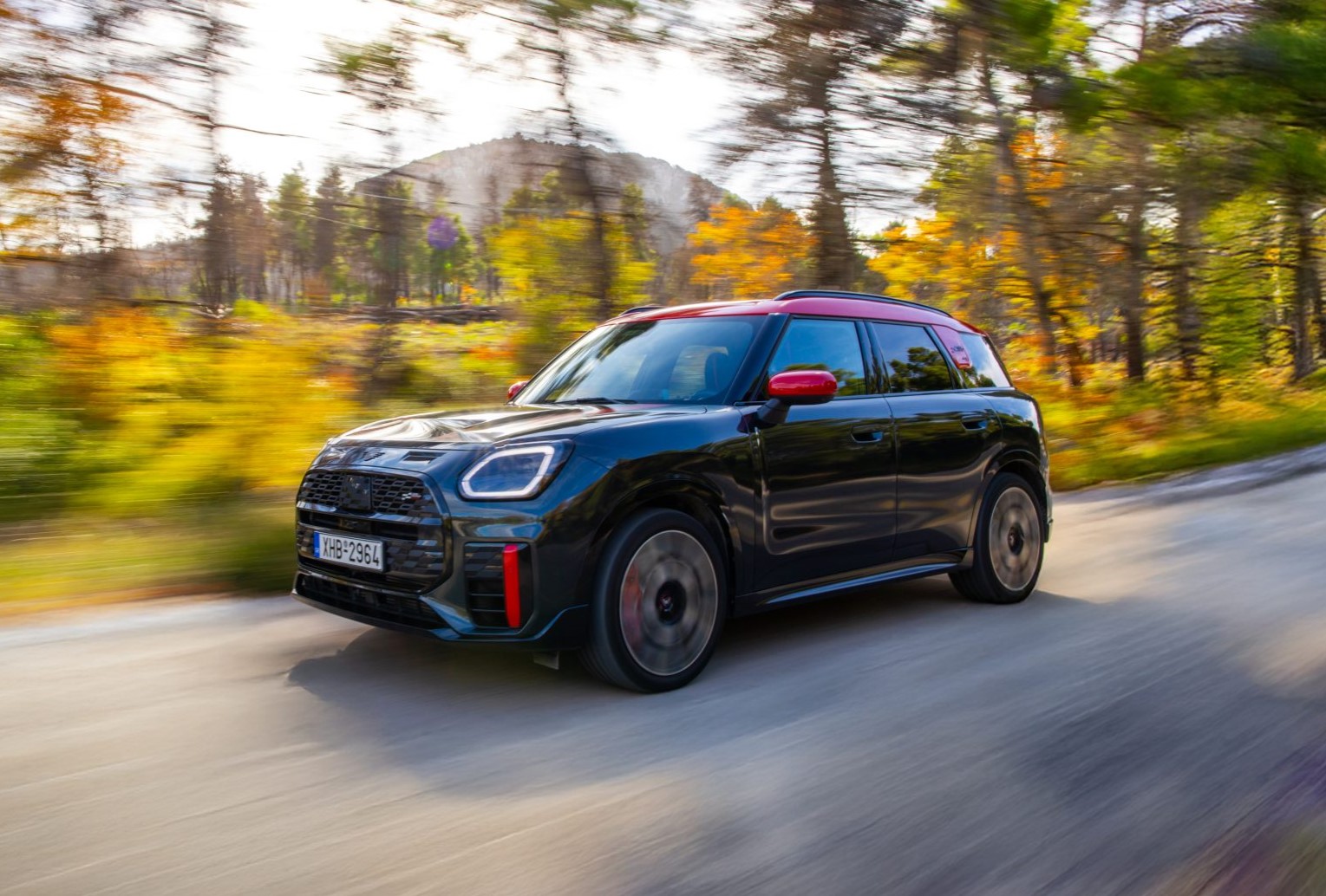 Δοκιμή Countryman JCW ALL4 – ΜΙΝΙ στο όνομα, ΜΑΧΙ στις επιδόσεις [video]