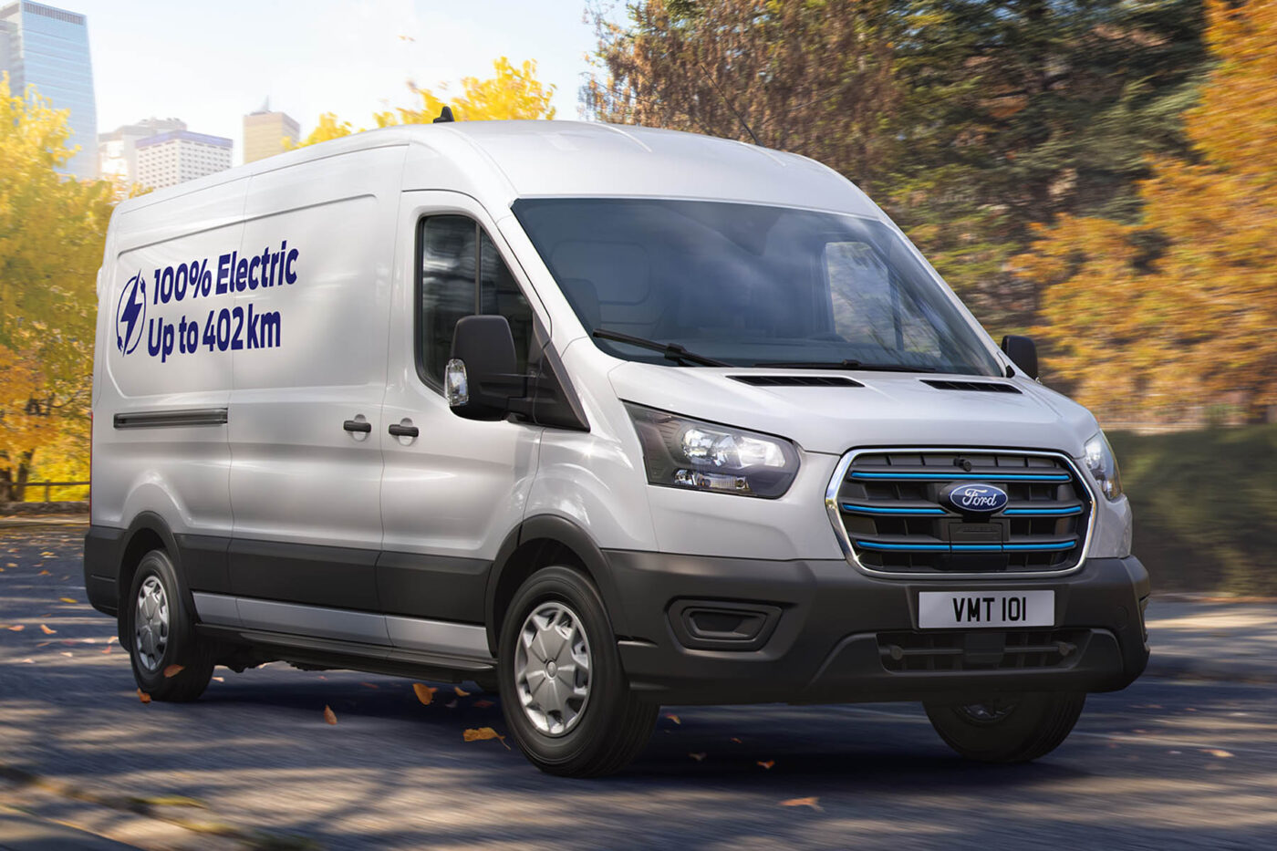 Το Ford E-Transit με μεγαλύτερη μπαταρία διαθέσιμο για παραγγελία από €64.590