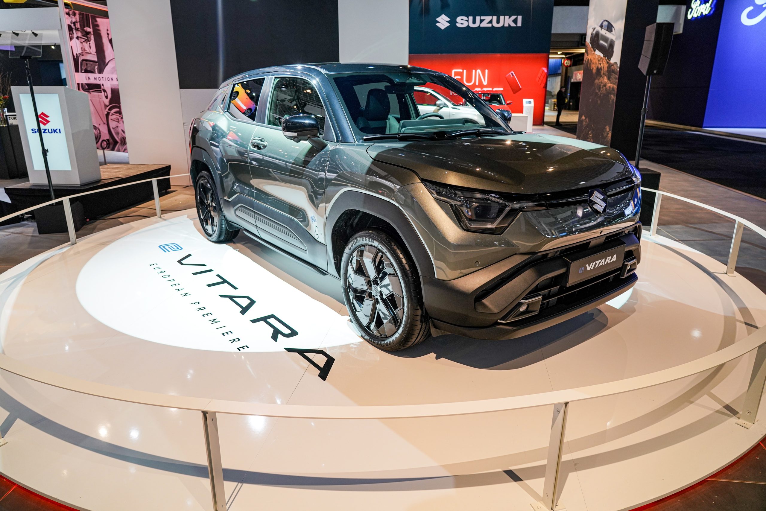 e VITARA: Η Suzuki παρουσιάζει το πρώτο αμιγώς ηλεκτρικό αυτοκίνητό της στο Σαλόνι Αυτοκινήτου των Βρυξελλών - Τιμές