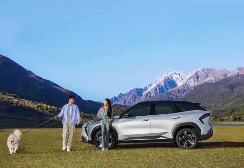 Ντεμπούτο για το Geely Galaxy L7 EM-i PHEV με αυτονομία 1.240 χλμ