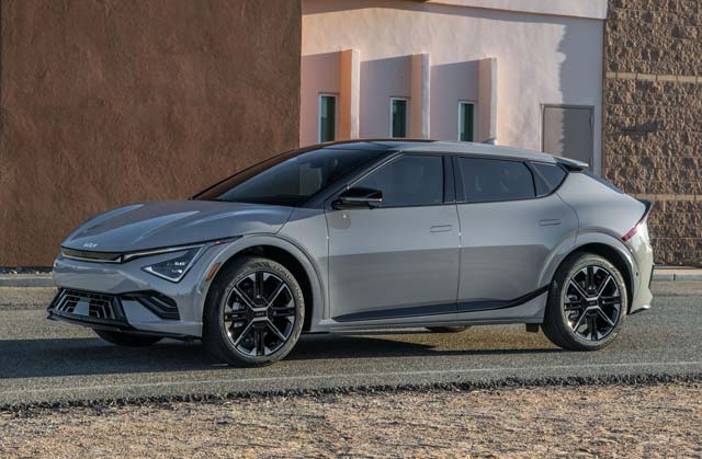 Νέο Kia EV6: Ριζική αναβάθμιση με φουτουριστικό design, high-tech cockpit και 641 ίππους!