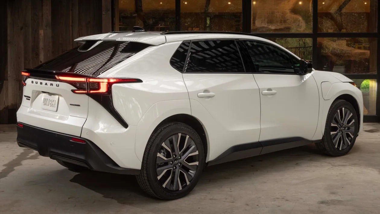 Το Solterra XT είναι εδώ και «πετάει» – Κάτω από 5'' για τα 0-100!