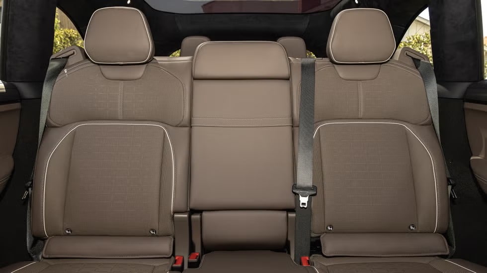 7 θέσεις και φόρτιση σε 11 λεπτά: Το Lucid Gravity είναι ένα τέρας με κοστούμι!