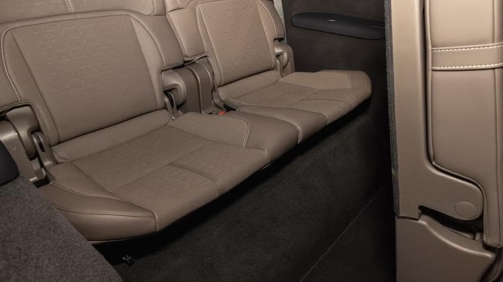 7 θέσεις και φόρτιση σε 11 λεπτά: Το Lucid Gravity είναι ένα τέρας με κοστούμι!