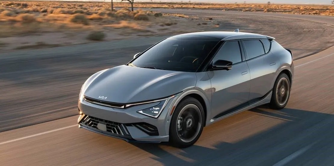 Νέο Kia EV6: Φουτουριστικό design, high-tech cockpit και 641 ίπποι!