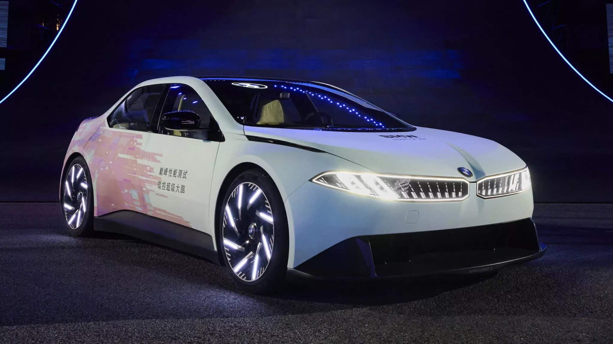 Το όχημα που λάμπει στο σκοτάδι και επιταχύνει σαν ρουκέτα – Γνωρίστε το Vision της BMW!