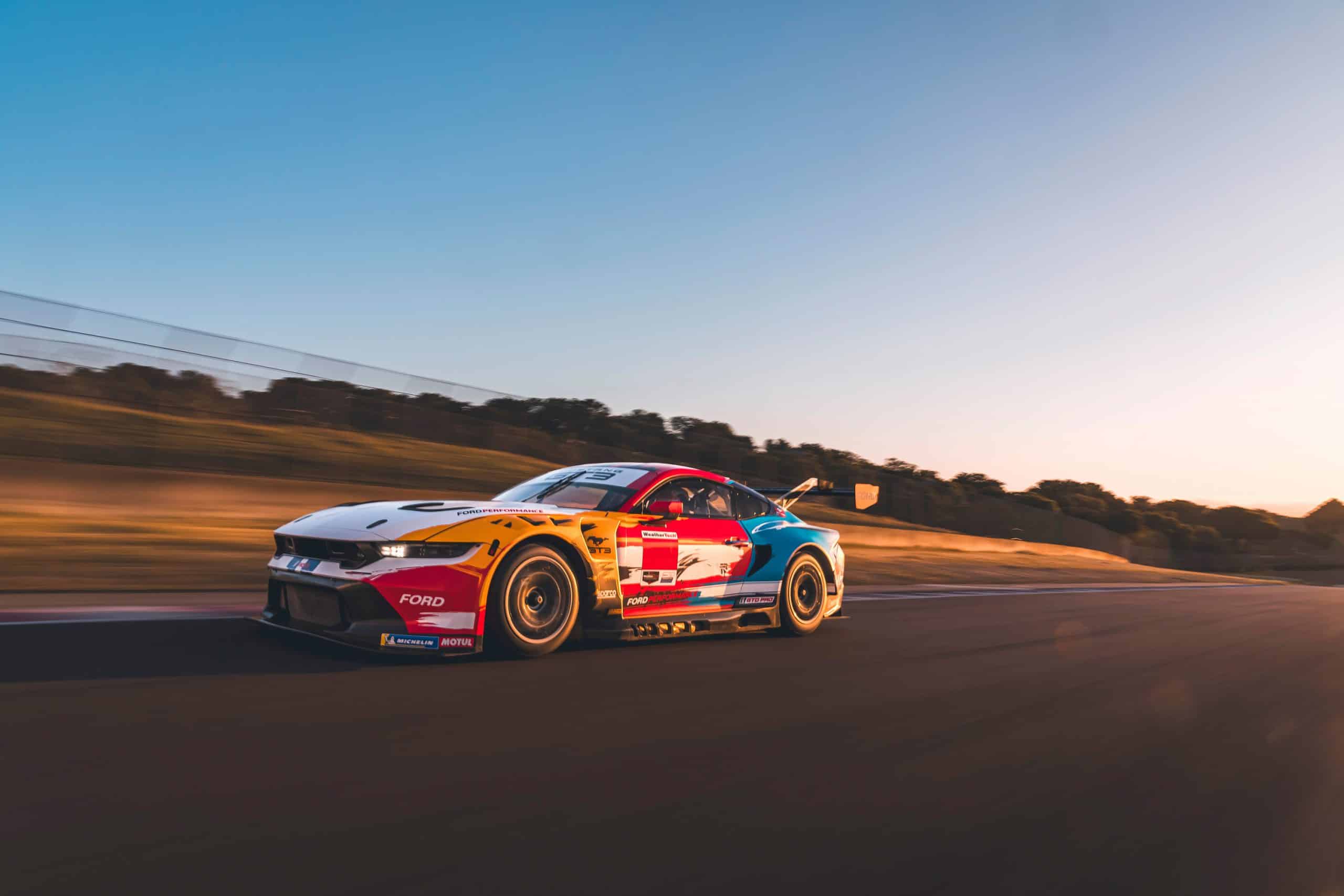 Η Ford Mustang παραμένει για άλλη μια χρονιά το κυρίαρχο σε πωλήσεις σπορ μοντέλο