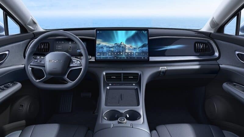 Το νέο BYD Sealion 07 DM-i διαλύει τον ανταγωνισμό με αυτονομία-ρεκόρ, 476 PS και τεχνολογία από το... μέλλον!