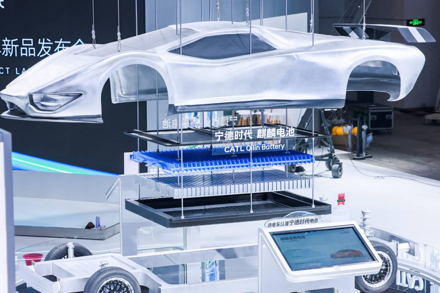 ΣΟΚ στην αυτοκίνηση: Νέα κινέζικη μπαταρία δίνει αυτονομία 1.500 χλμ με μία φόρτιση!