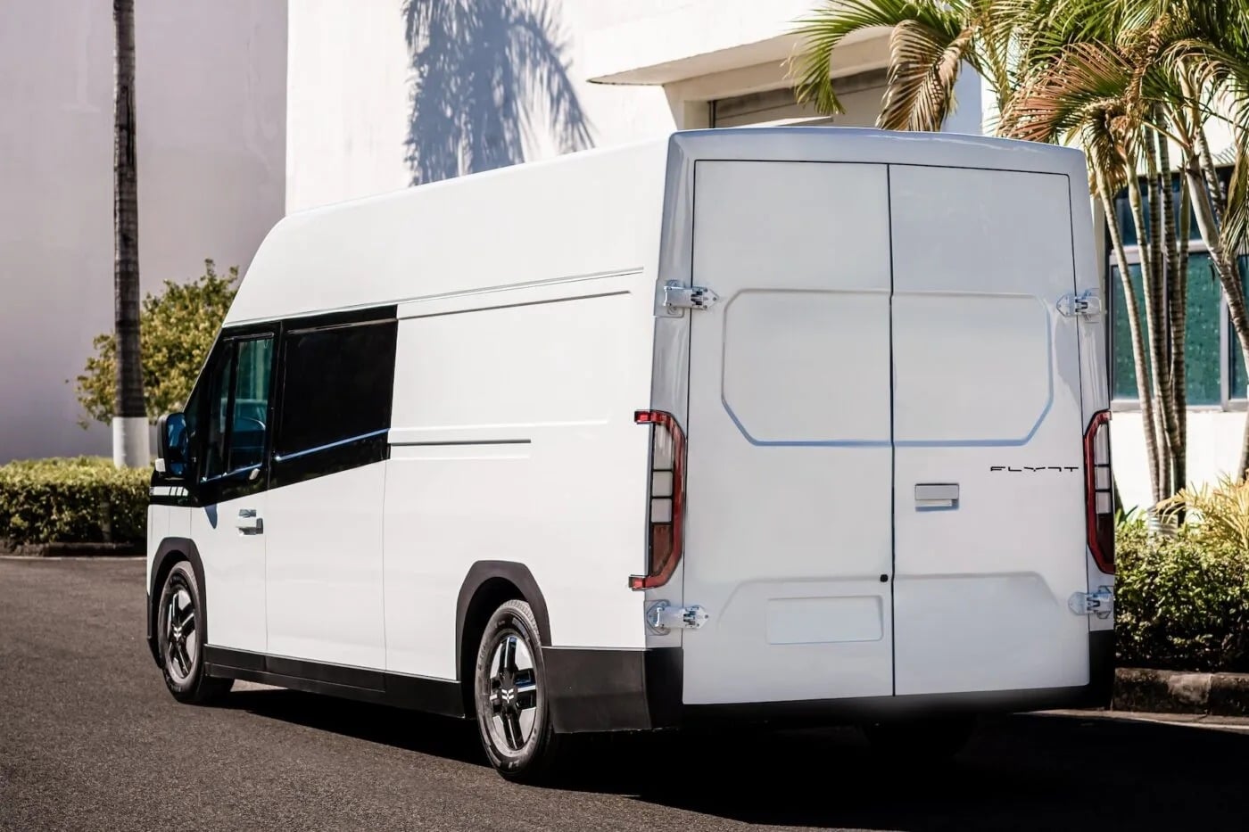 Flynt eLCV: Το ηλεκτρικό βαν που απειλεί να ανατρέψει την αγορά επαγγελματικών οχημάτων στην Ευρώπη!