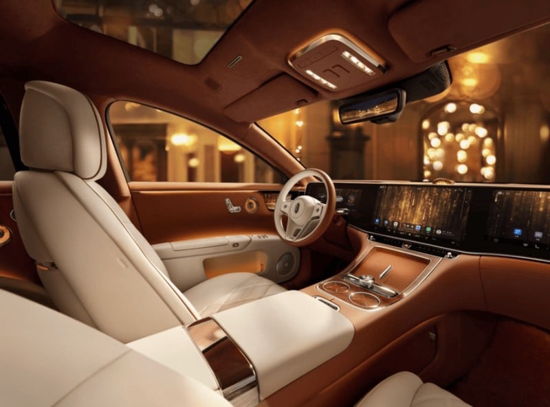 Πρώτες εικόνες από το εσωτερικό του πολυτελούς Maextro S800 της Huawei