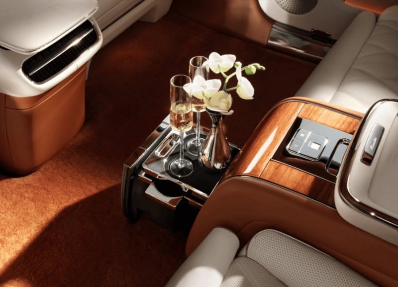 Πρώτες εικόνες από το εσωτερικό του πολυτελούς Maextro S800 της Huawei