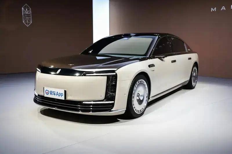 Πρώτες εικόνες από το εσωτερικό του πολυτελούς Maextro S800 της Huawei