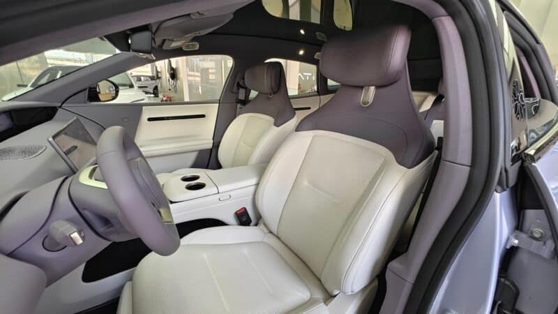 Ο «εφιάλτης» του Tesla Model 3 έρχεται στην Ευρώπη