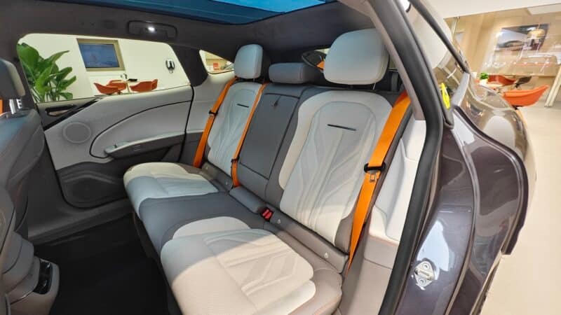 Zeekr 007 GT - Ποιά Tesla... τα έχει για «πρωινό» λέμε!