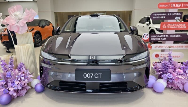 Zeekr 007 GT - Ποιά Tesla... τα έχει για «πρωινό» λέμε!