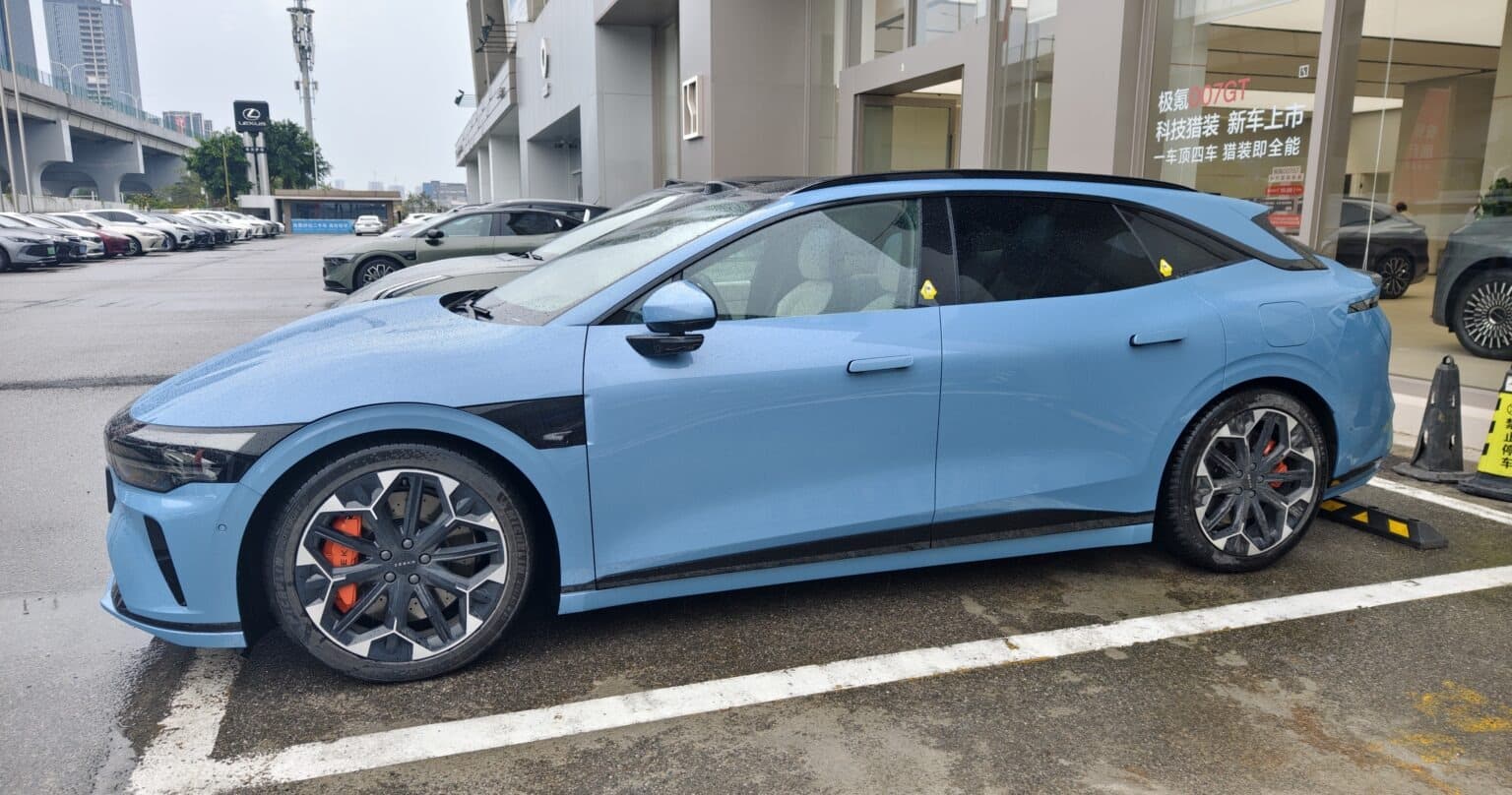 Zeekr 007 GT - Ποιά Tesla... τα έχει για «πρωινό» λέμε!