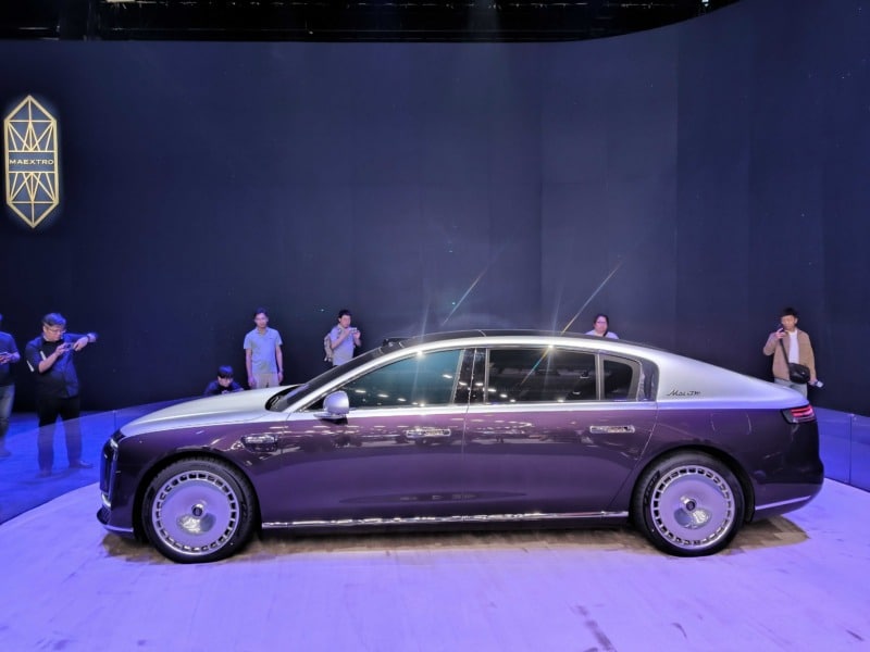 Πρώτες εικόνες από το εσωτερικό του πολυτελούς Maextro S800 της Huawei