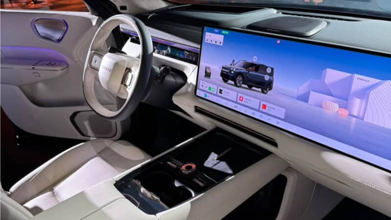 Αυτονομία 1.443 χλμ, 883 PS, 0-100 σε 4.3'' - Το Lynk & Co 900 δίνει... ρέστα!!