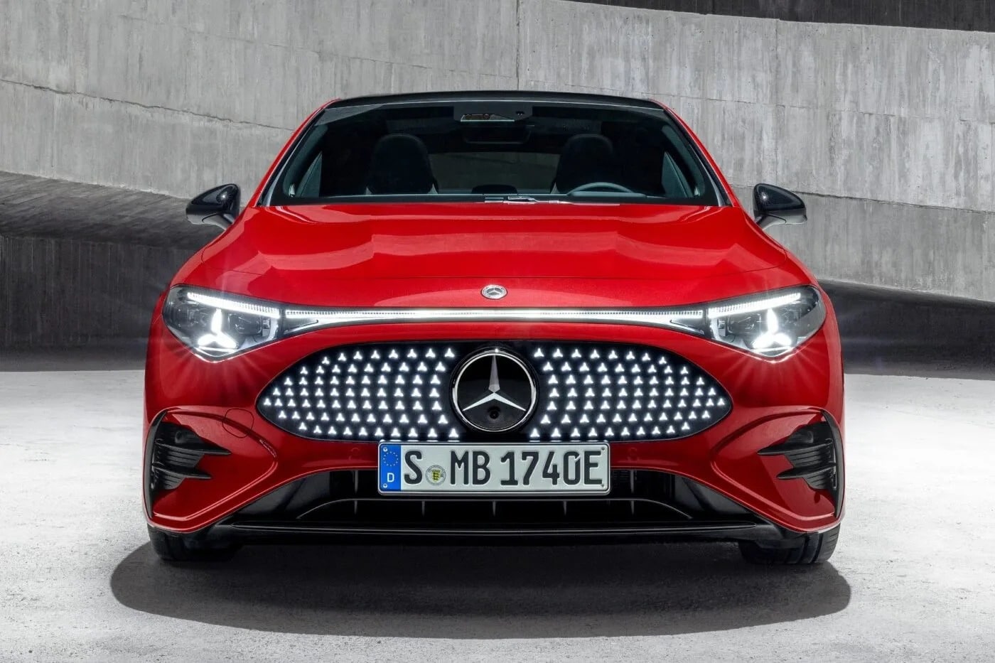 Mercedes CLA: Πόσο κοστίζει πραγματικά με όλα τα προαιρετικά πακέτα