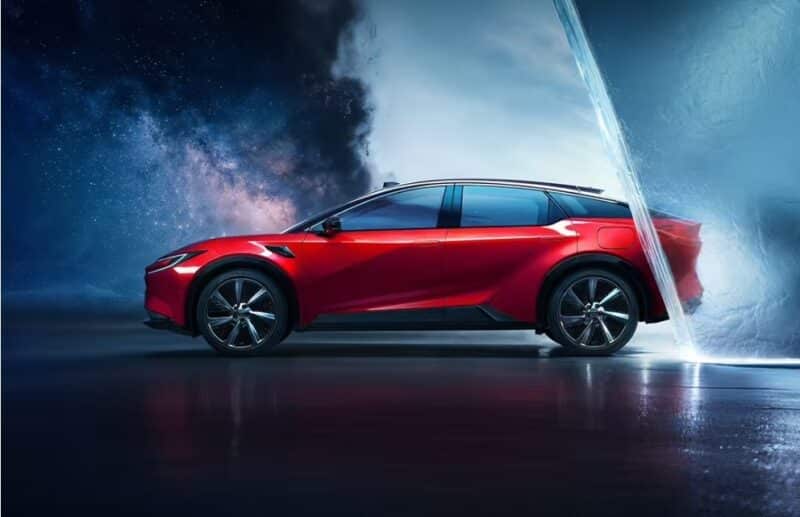 Το νέο Toyota bZ5 κοστίζει όσο ένα Yaris αλλά έχει τεχνολογία του μέλλοντος!