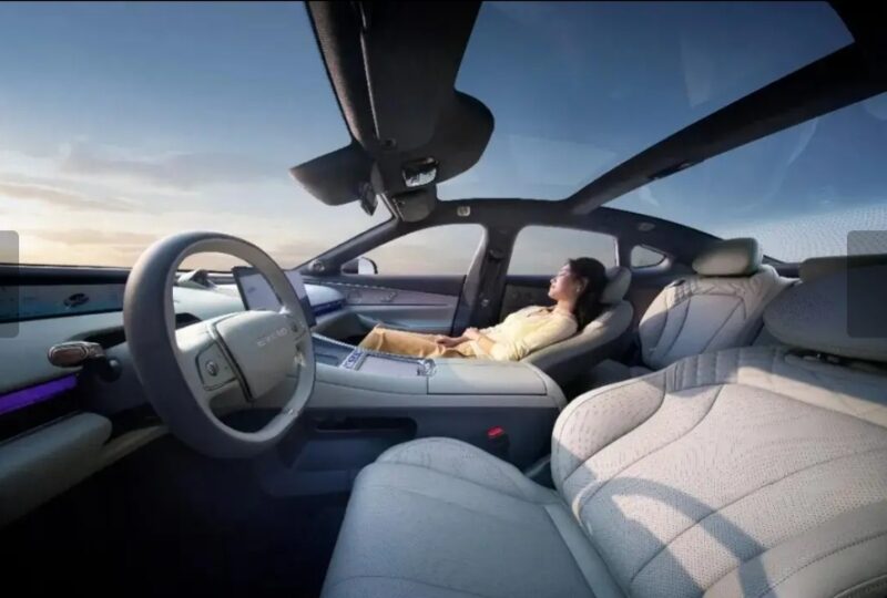 Νέο Chery Exlantix ES 2025 με 710 χλμ. αυτονομία και φόρτιση-ρεκόρ σε 9'!