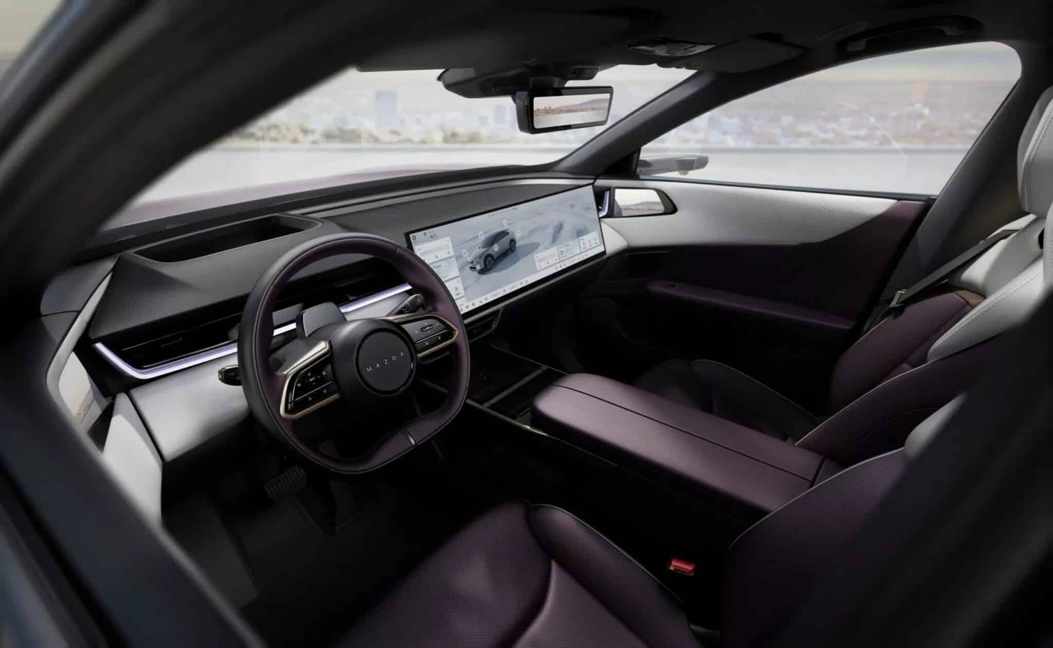 Το Mazda EZ-60 «κλέβει» τη λάμψη από το Tesla Model Y!