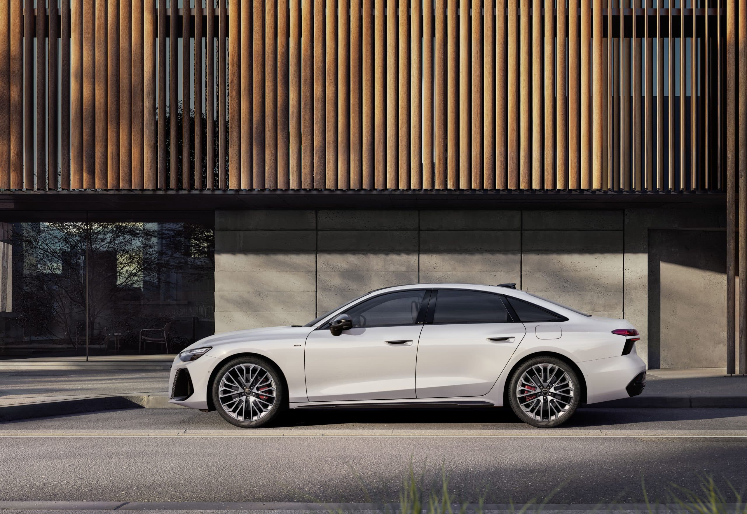 Νέα Audi Α6 e-hybrid: Η σπορ πολυτέλεια συναντά την ηλεκτρική τεχνολογία