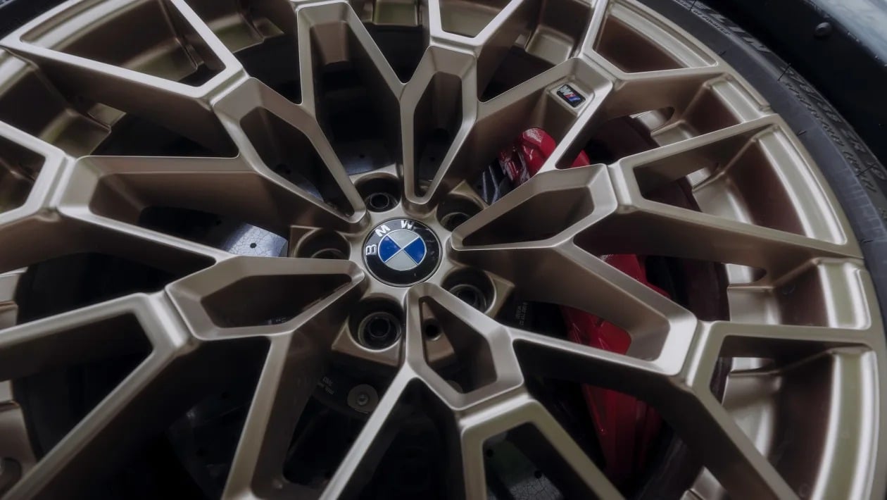 Η πιο άγρια BMW M2 είναι εδώ! Γνωρίστε την εκρηκτική νέα M2 CS με πάνω από 500 ίππους!