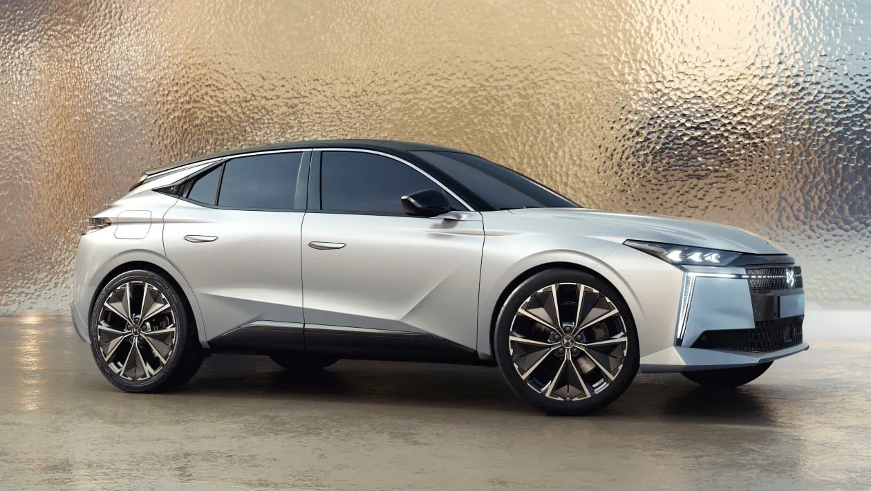 Το Νέο DS No4 έρχεται για να απειλήσει το VW Golf με ηλεκτρική έκδοση και φουλ τεχνολογία!