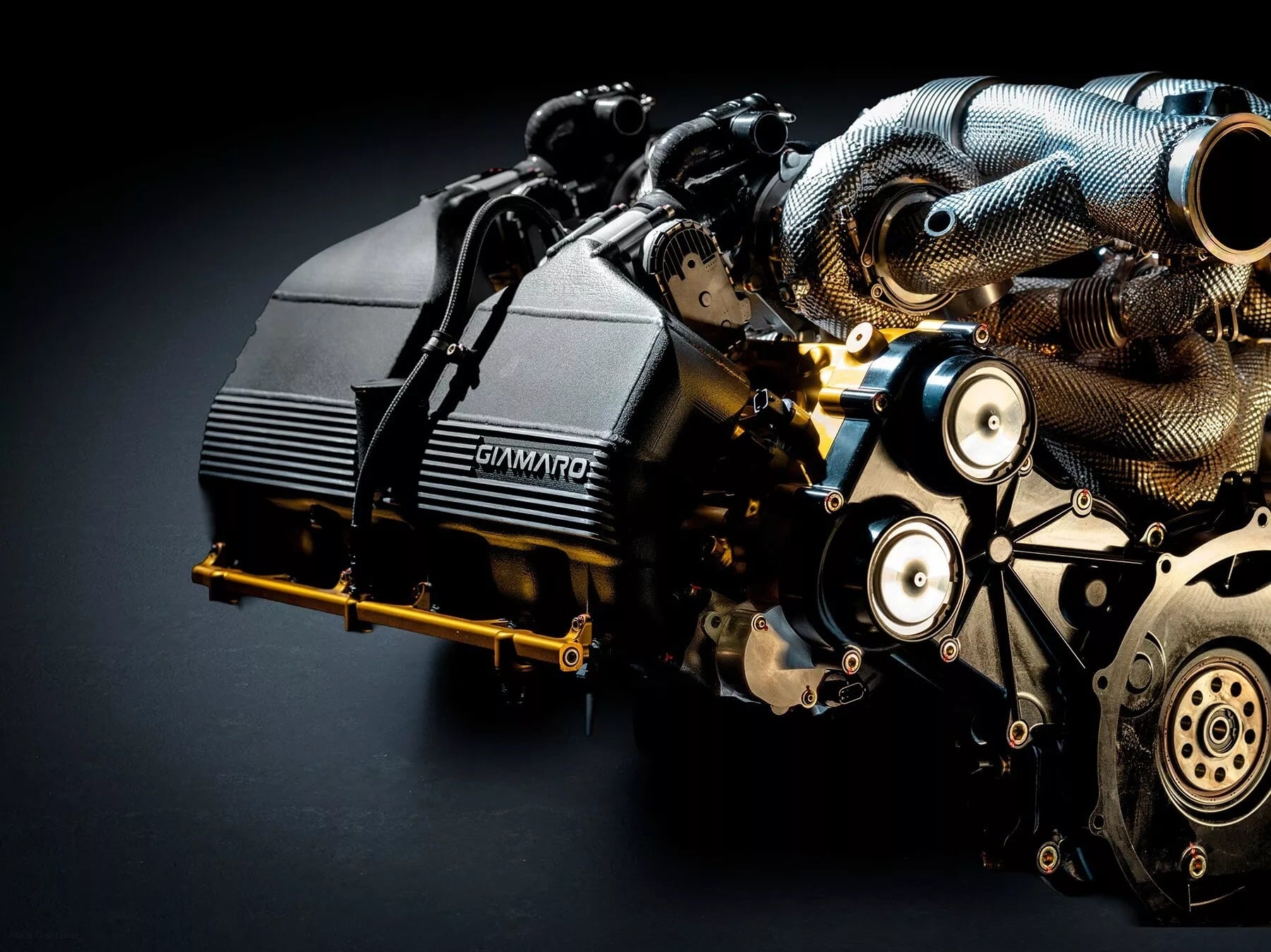 Το Giamaro Katla είναι ένα «τέρας» 2.157 PS που καίει λάστιχο μόνο με τους πίσω τροχούς!