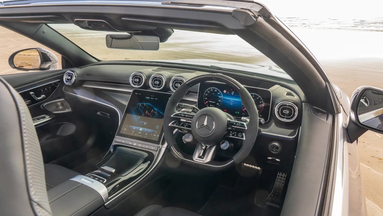 Η Mercedes-AMG CLE 53 κάνει τα plug-in να μοιάζουν με... ηλεκτρικά ποδήλατα!