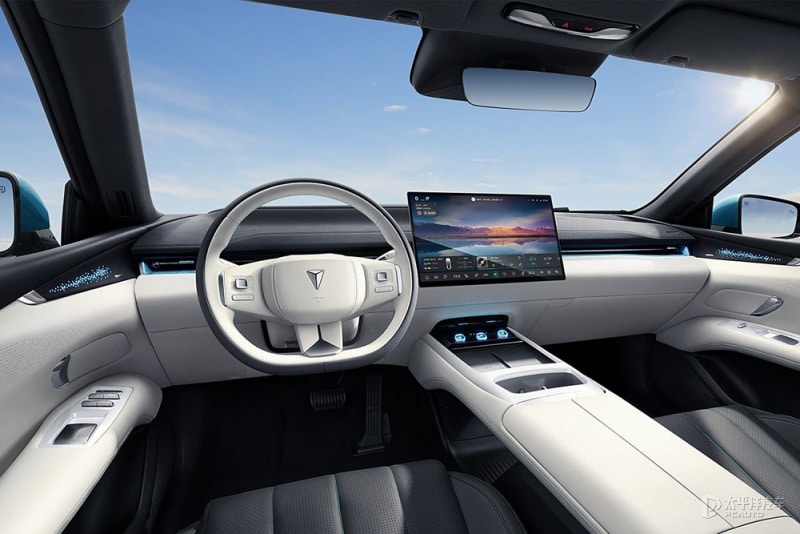 H AUTOHELLAS εισαγωγέας της CHANGAN στην Ελλάδα