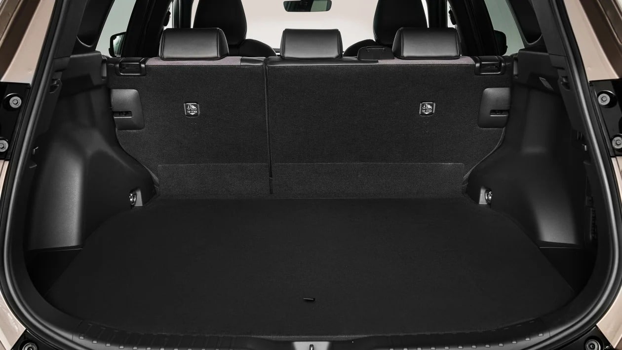 Το νέο Toyota RAV4 είναι εδώ – Με 300 ίππους, 100 χλμ ηλεκτρική αυτονομία και εσωτερικό-έκπληξη!