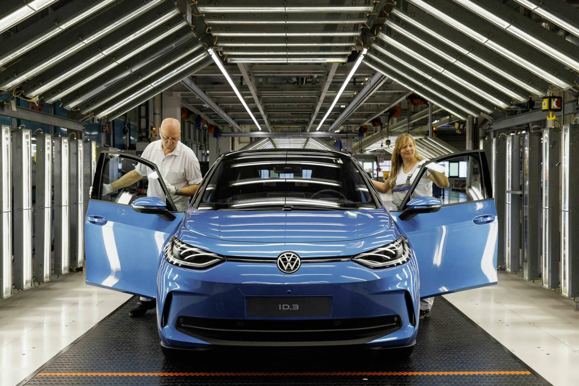 Ένα εκατομμύριο ηλεκτρικά οχήματα έχουν κατασκευααστεί από τη Volkswagen στο εργοστάσιο της Zwickau