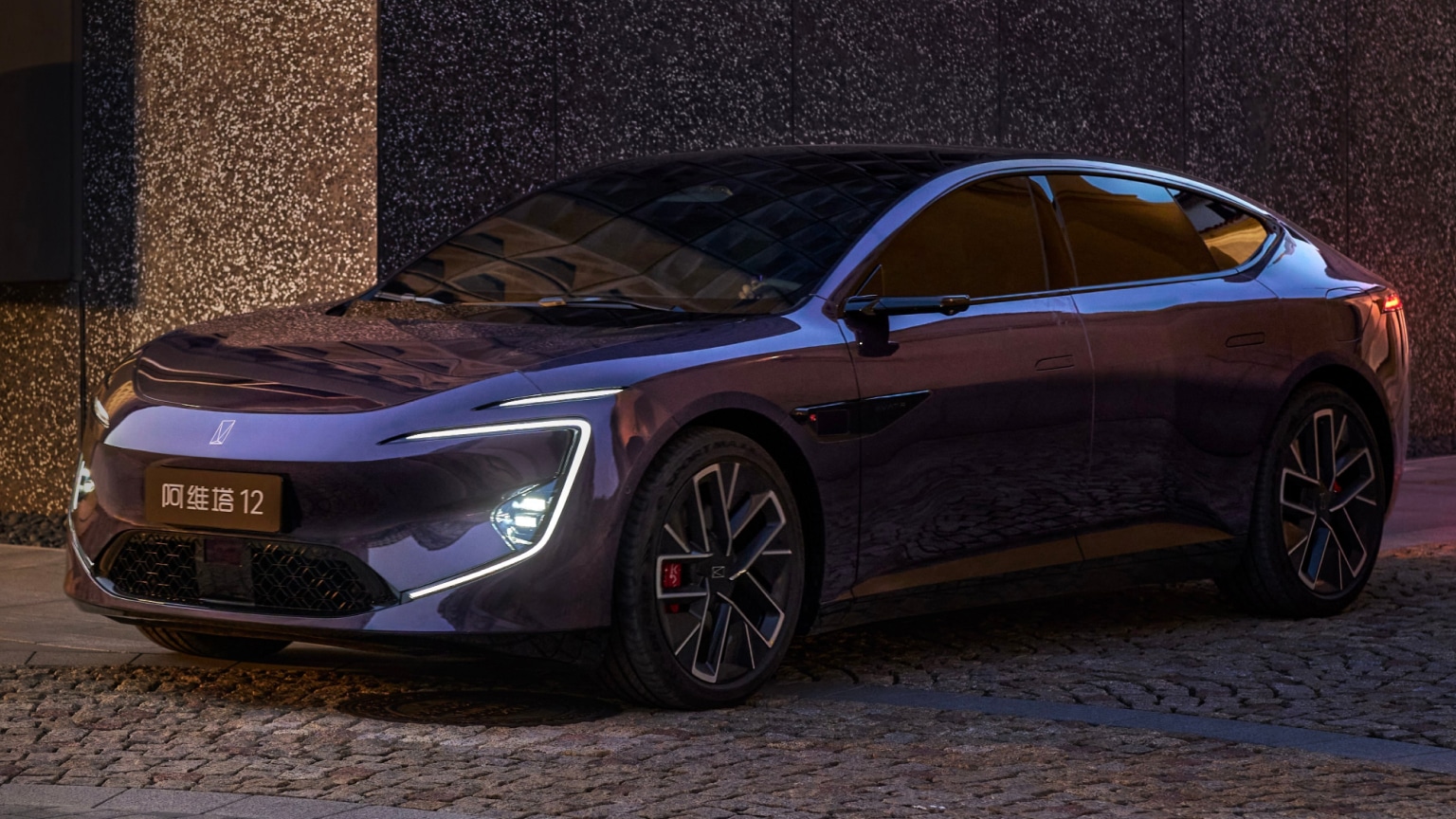 Σάλος στην Κίνα: Blogger «ξεγυμνώνει» τα «αεροδυναμικά νούμερα» του Avatr 12 και προκαλεί την αυτοκινητοβιομηχανία!