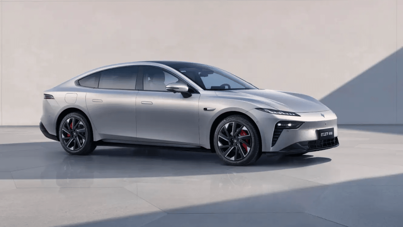 Το ηλεκτρικό που απειλεί τους πάντες με 1.230 χλμ. αυτονομίας και τεχνολογία από το μέλλον!