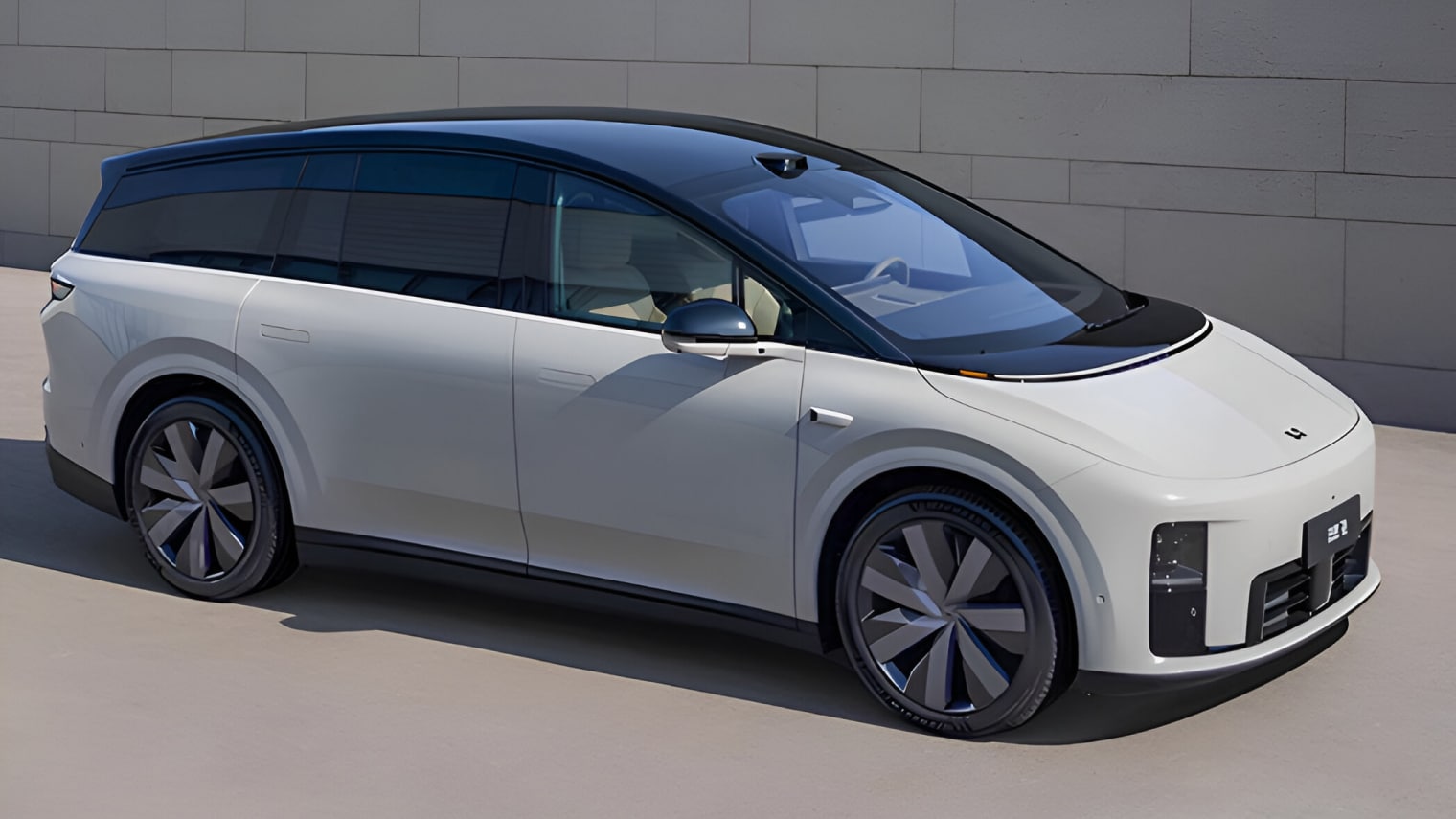 Έρχεται το ηλεκτρικό SUV που «σβήνει» τον ανταγωνισμό – 720 χλμ. αυτονομίας και φόρτιση 500 χλμ. σε 10 λεπτά!