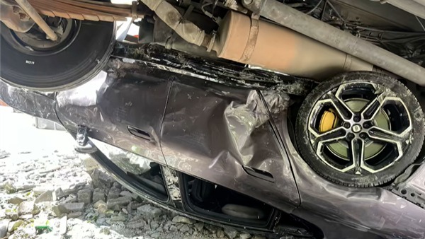 Xiaomi SU7 Max: Το «πάτησε» φορτηγό και εξακολουθεί να λειτουργεί!