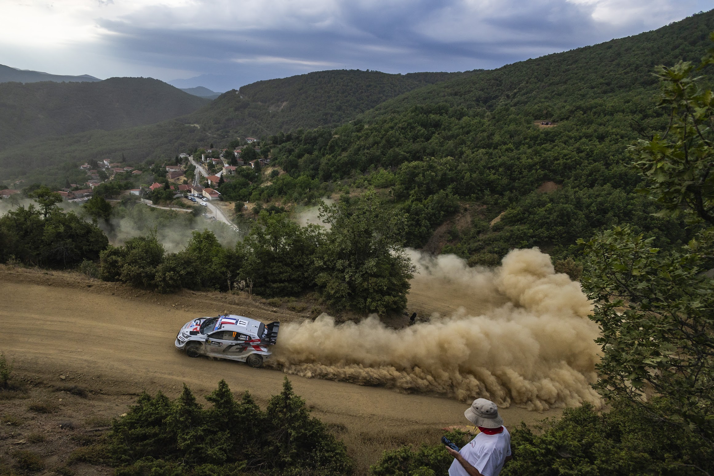 ΕΚΟ Ράλλυ Ακρόπολις: Παράσταση για έναν ρόλο!